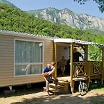 Camping Familial - Parc Aquatique - Grande Aire De Jeux à La Montagne Agos-Vidalos