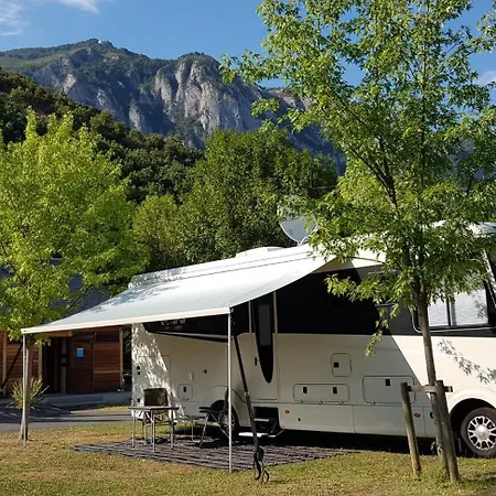 Familial - Parc Aquatique - Grande Aire De Jeux A La Montagne Campsite