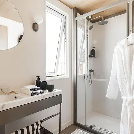 Familial - Parc Aquatique - Grande Aire De Jeux A La Montagne 营地