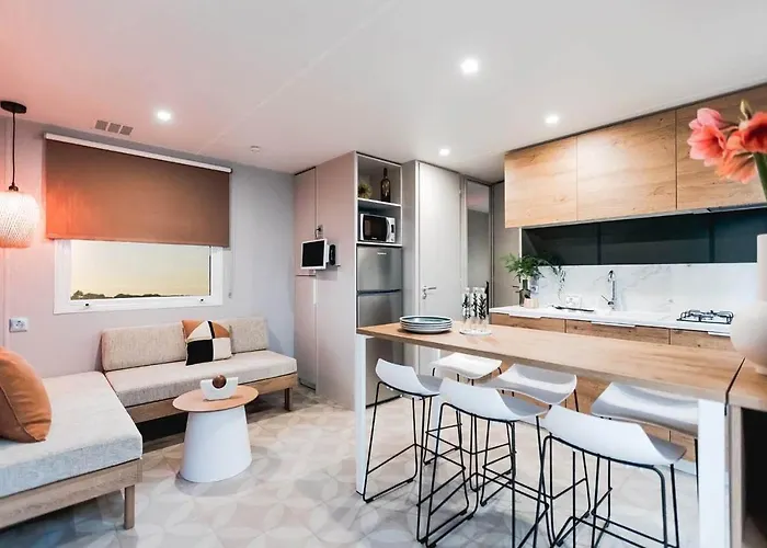 Κάμπινγκ Familial - Parc Aquatique - Grande Aire De Jeux A La Montagne *